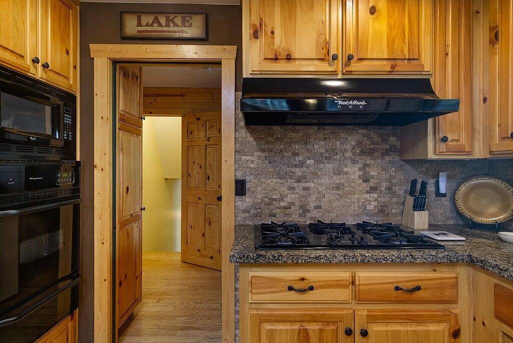 Log Cabin for 10 People in Snow Summit, Big Bear Lake