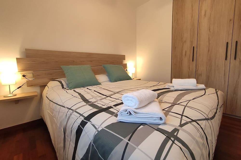 Entire apartment, Paratge Fabas - Coll Pregon in Molló, Catalan Pyrenees