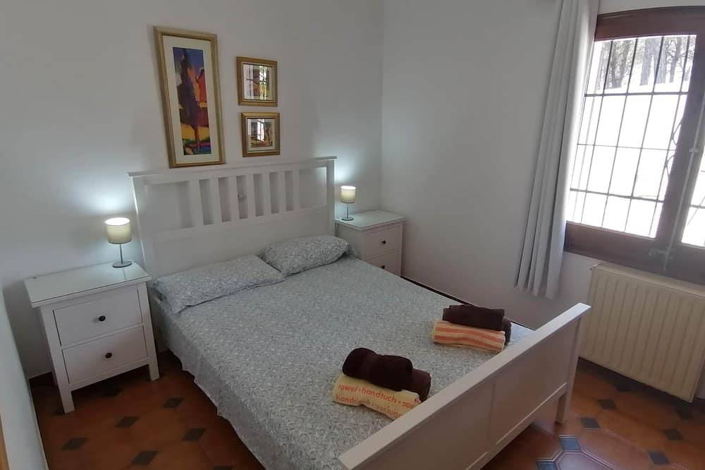 Grande Villa avec Piscine/Wifi/Parking - Villa Clemente, Villa with Big Swimming Pool next to the Fo... in L'Escala, Haut-Ampurdan