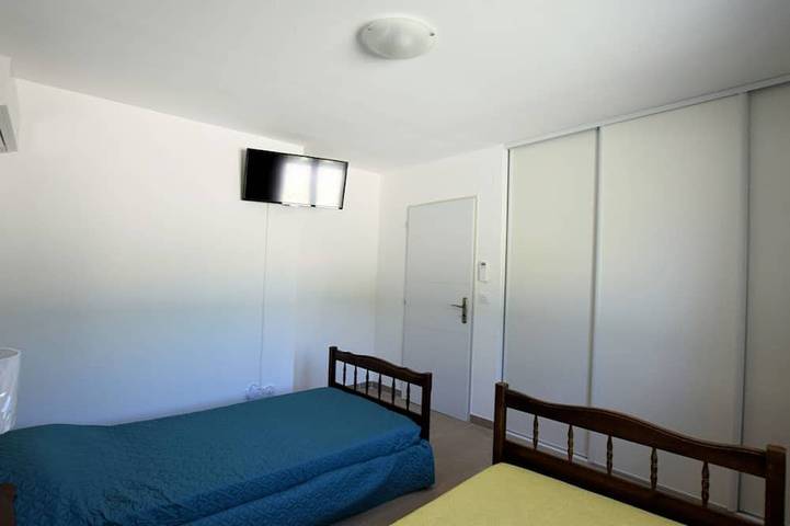 Location de vacances pour 6 personnes, avec jardin à Cadenet - 4