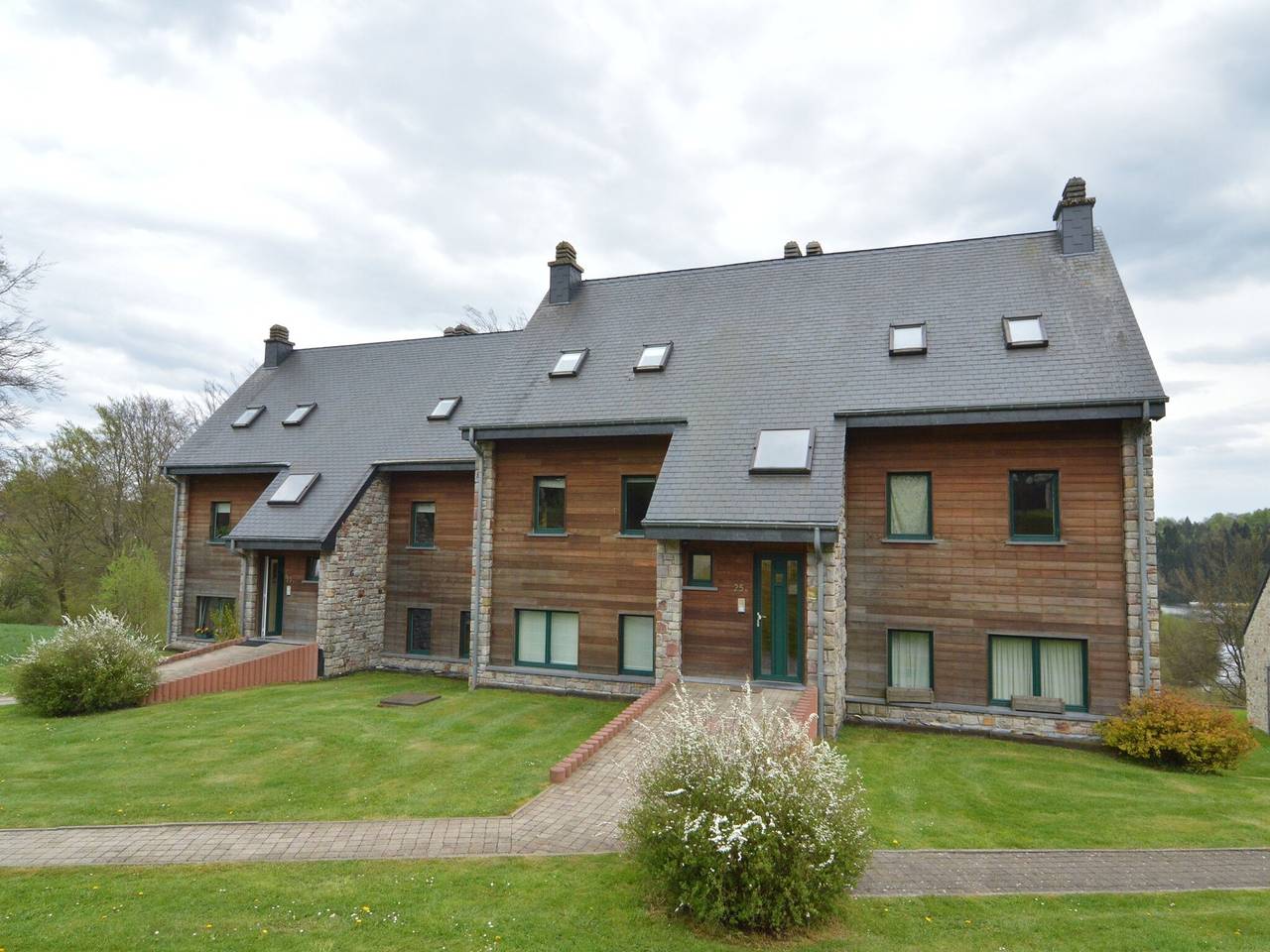 Ganze Wohnung, Apartment in Robertville near Lake & Forest in In der Bivelt, Weismes