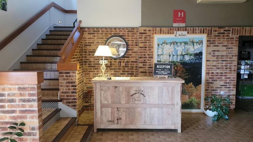 Hôtel pour 2 personnes, avec terrasse à Puy-l'Évêque - 2