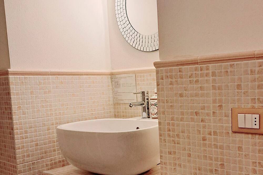 Burlamacco Gold modern rooms in the center of Viareggio 350 meters from the Sea in Viareggio, Riviera Italiana