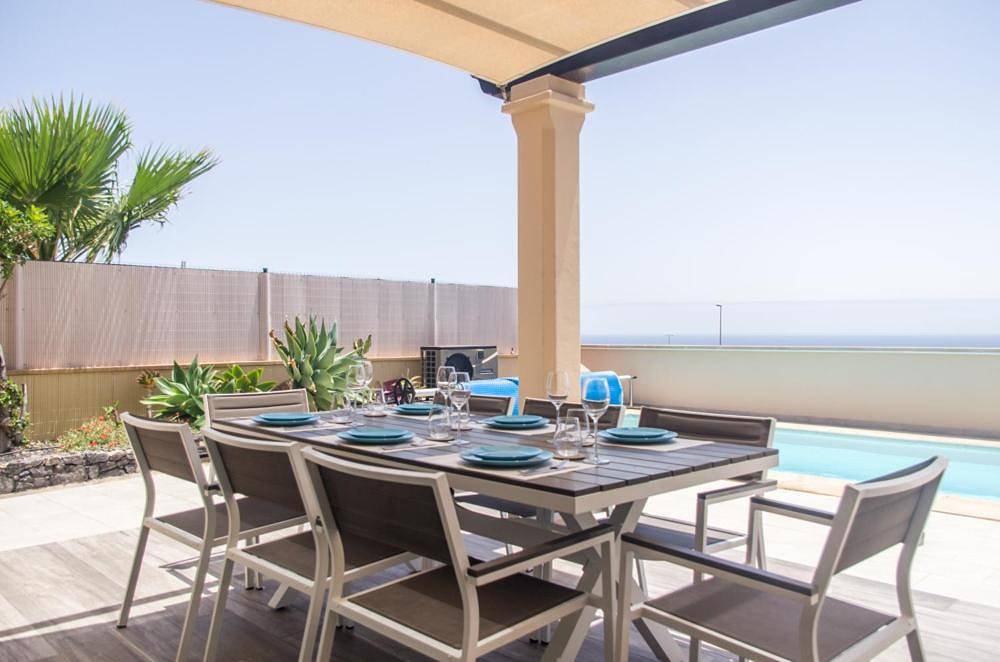 Three-Bedroom Villa in Caleta de Fuste, Antigua