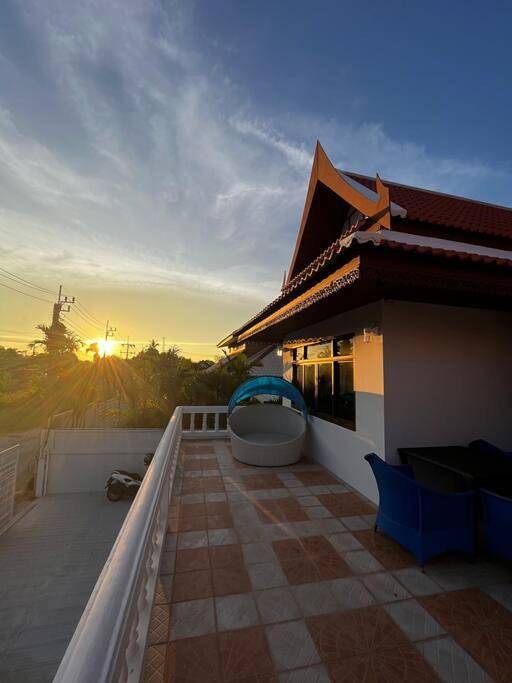 Vakantiehuis voor 4 personen, with terras and zwembad as well as tuin, met huisdier op Koh Samui