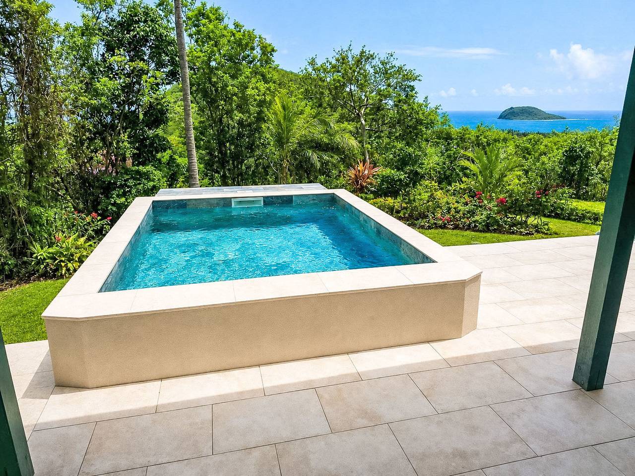 Holzbungalow, 3 Schlafzimmer, Meerblick, privater Jacuzzi in Deshaies, Guadeloupe (Caribbean)