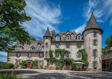 Chambre d’hôte pour 2 personnes, avec jardin dans le Cantal