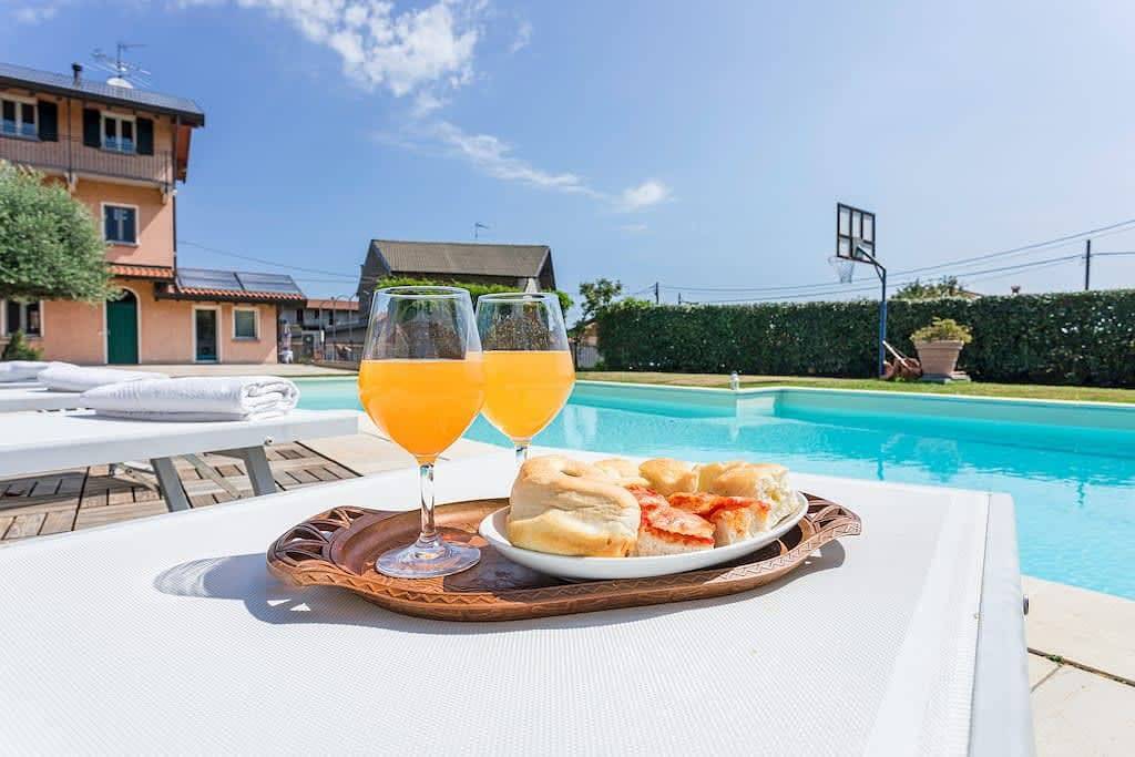 Ferienhaus für 13 Personen mit Garten in Divignano, Novara Provinz