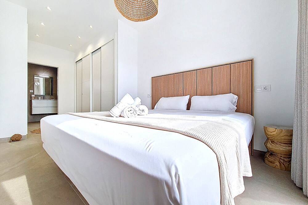 Villa with private pool and roof terrace in Golf Resorts Murcia, San Javier