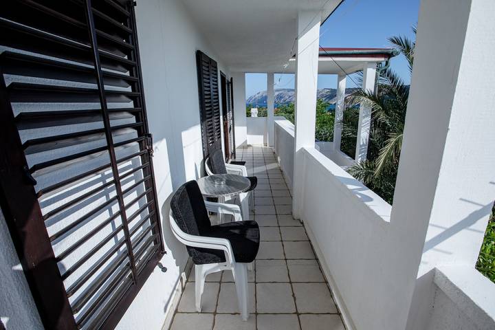 Ferienwohnung für 4 Personen, mit Balkon/Terrasse, mit Haustier in Lopar