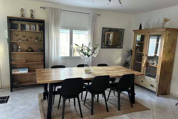 Gîte pour 6 personnes, avec terrasse et jardin à Méjannes-lès-Alès