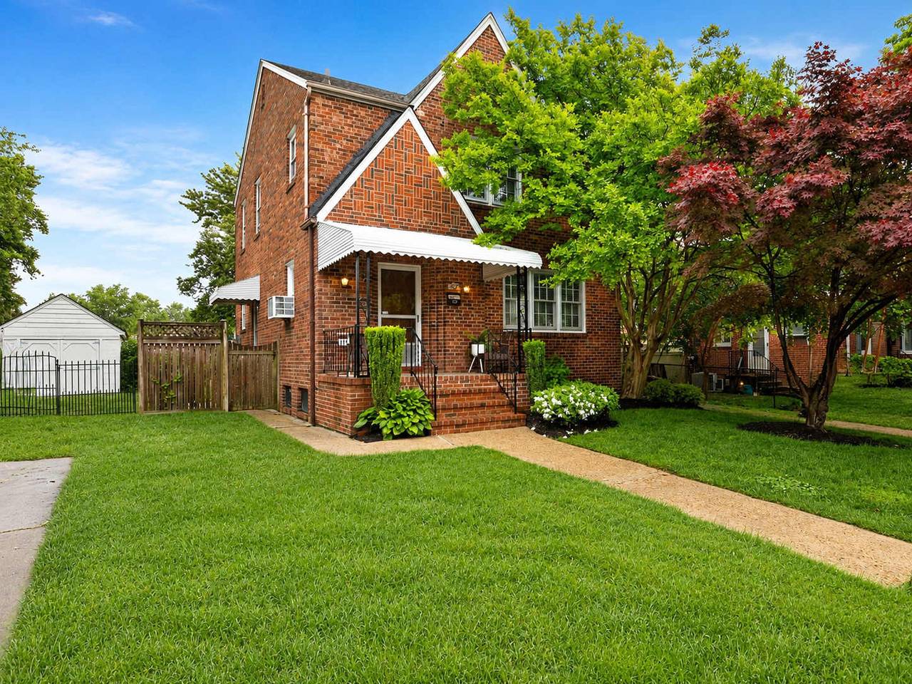 Apartamento entero, Stately 5Br Historic Retreat  Cozysuites in Alexandria (Virginia), Alexandria City