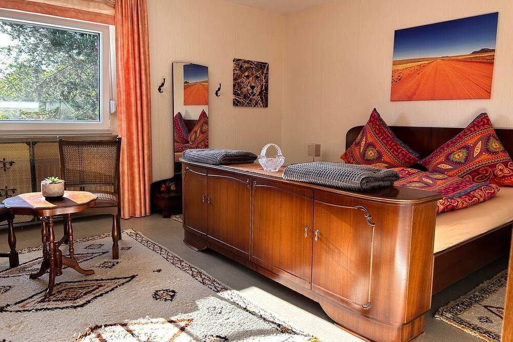 Ganze Wohnung, Refugium am Höcherberg - Ferienwohnung mit Balkon in Bexbach, Saarpfalz-Kreis