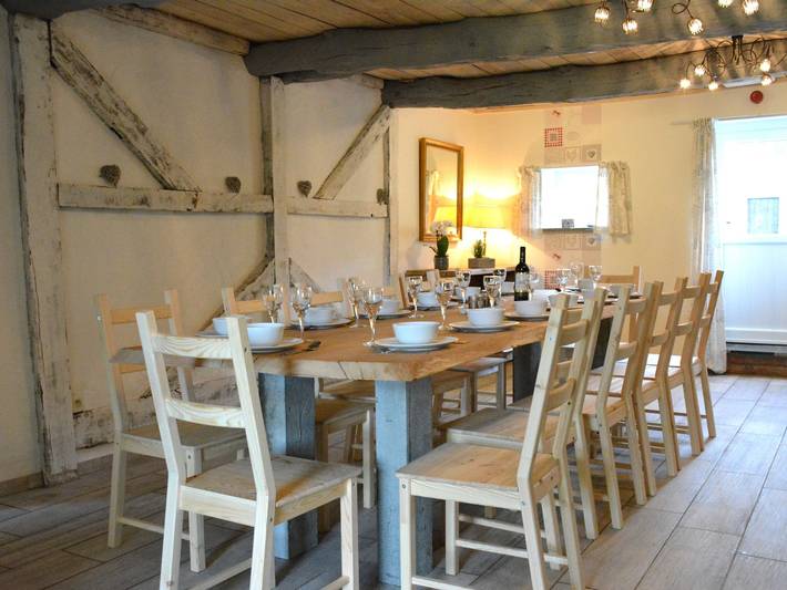 Location de vacances pour 14 personnes, avec jardin ainsi que sauna et terrasse, adapté aux familles à Érezée - 3