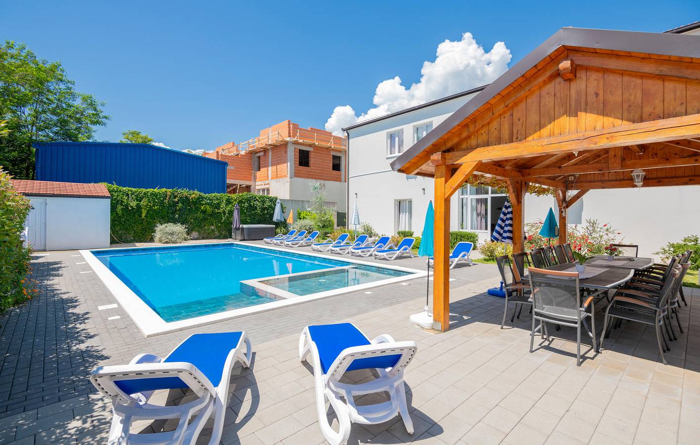 Feriehus for 16 personer med terrasse in Imotski, Makarska Riviera