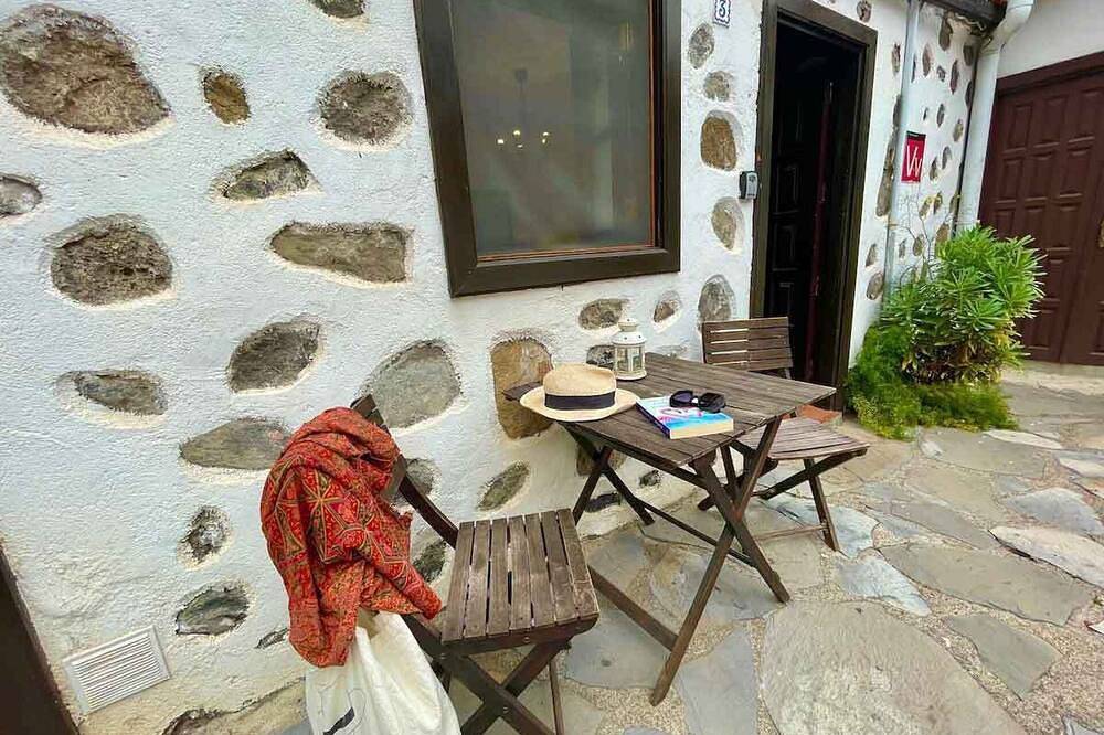 Appartement entier, Casa El Patio - 1br Apartment with shared patio and mountain views in Las Poyatas, Hermigua