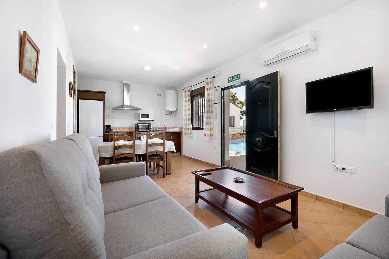 Apartamento inteiro, Casa de férias "Novobarrosa D" com vista para o mar, piscina partilhada e Wi-Fi in Novo Sancti Petri, Chiclana de la Frontera