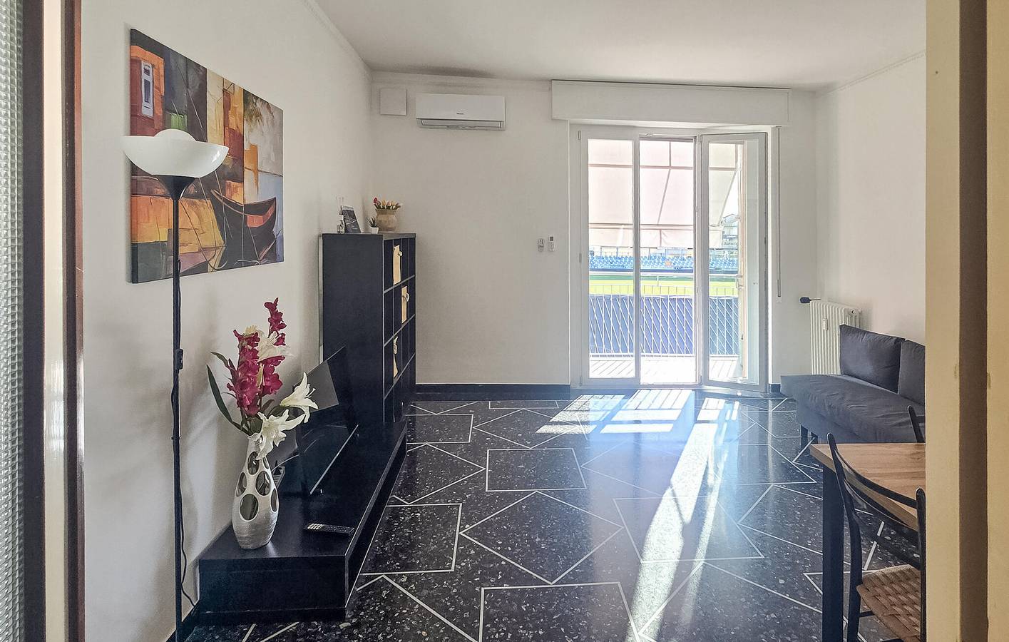 Apartamento vacacional entero, Acogedor apartamento de playa con petanca y WiFi in Chiavari, Riviera di Levante