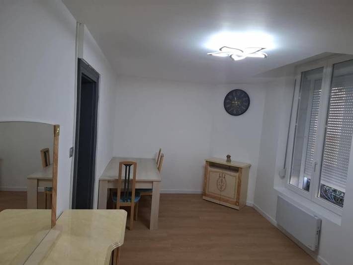Gîte pour 4 personnes, avec Terrasse ainsi que Jardin et Vue à Charleville-Mézières - 4