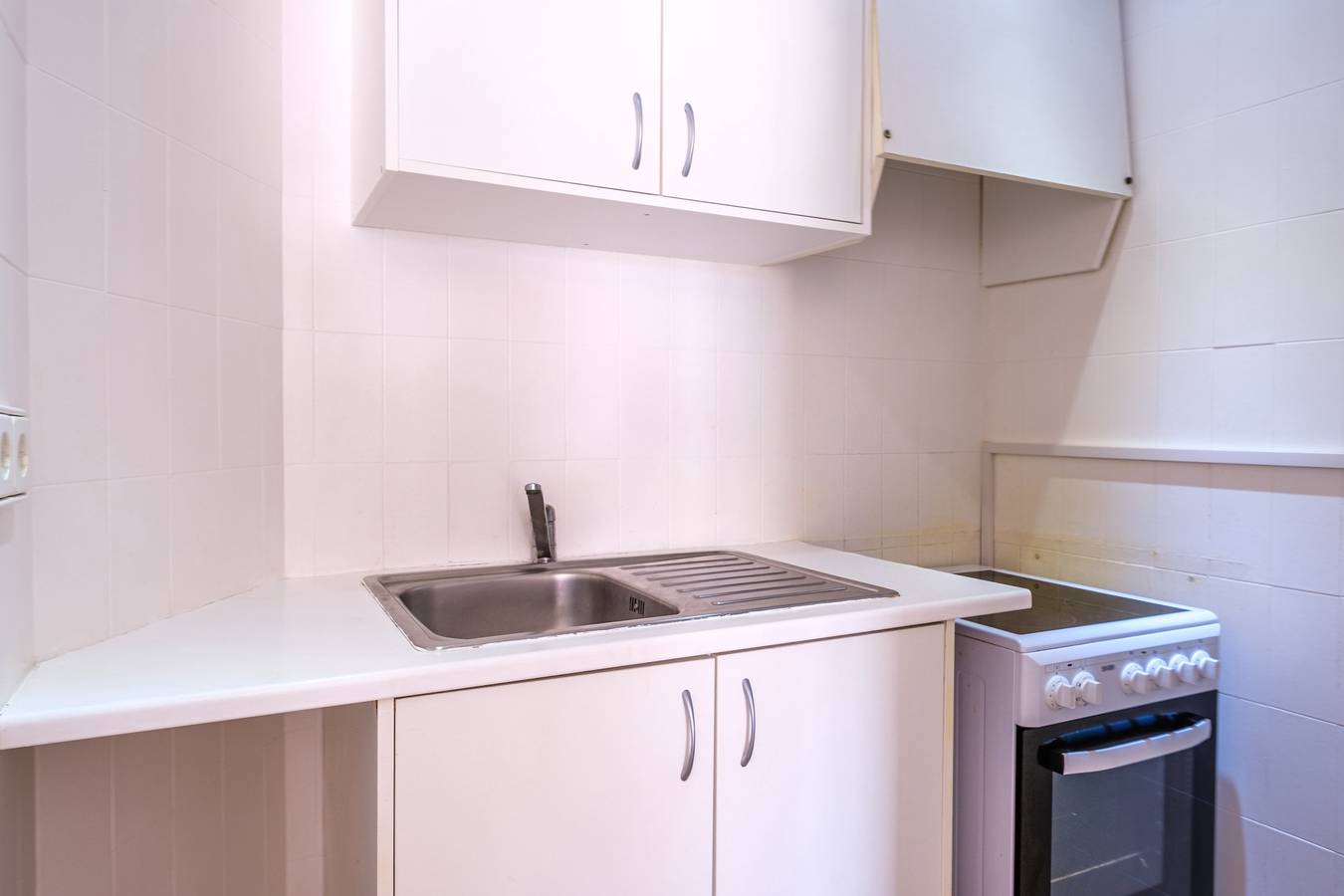 Entire apartment, Fantastic Apartment by the Sea with Air Conditioning, Pool & Terrace in Es Canar, Santa Eulària des Riu