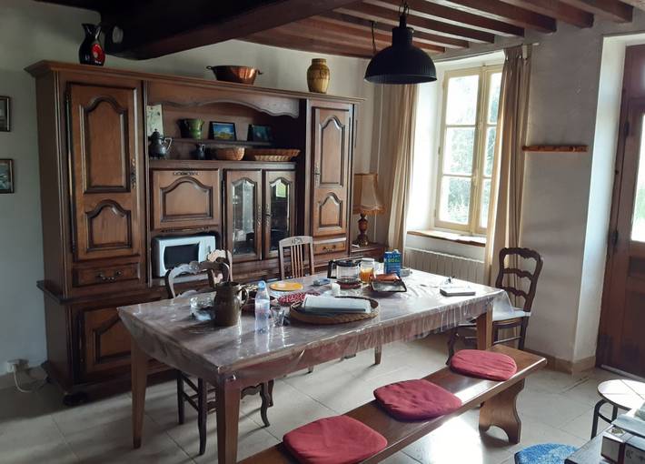 Gîte pour 10 personnes, avec terrasse et jardin, animaux acceptés dans Nièvre - 2