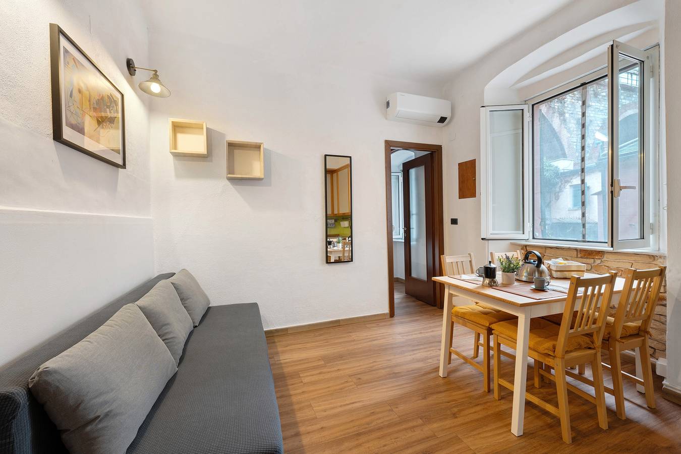 Ganze Wohnung, Appartement 'Nonno Enzo' mit Klimaanlage in Genua (Stadt), Genua