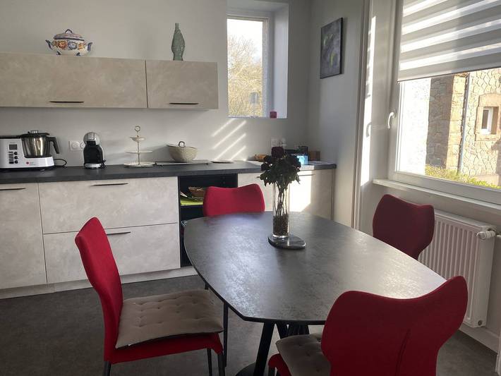 Location de vacances pour 6 personnes, avec jardin dans Coz-Pors - 3