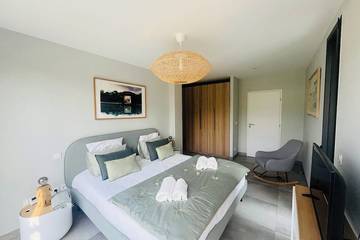 Maison De Vacances pour 10 Personnes dans Pessac, Région de Bordeaux, Photo 1
