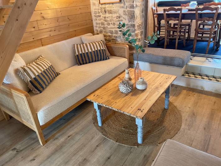 Vacation Home "Gîte La Muscardine Avec Spa" with Private Terrace & Wi-Fi in Nuaillé-d'Aunis, La Rochelle region