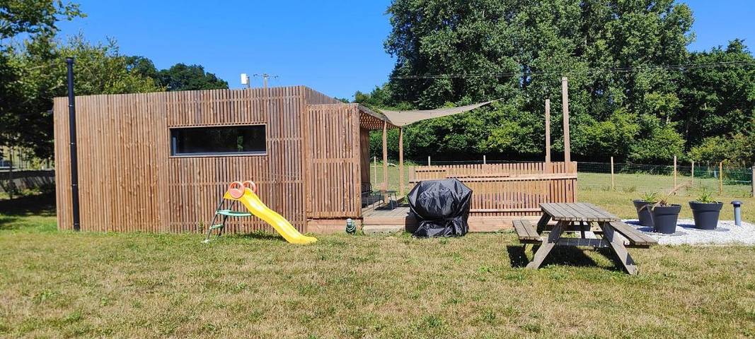 Location de vacances pour 4 personnes, avec jardin ainsi que jacuzzi et terrasse à Saint-Julien (Côtes-d'Armor) - 4