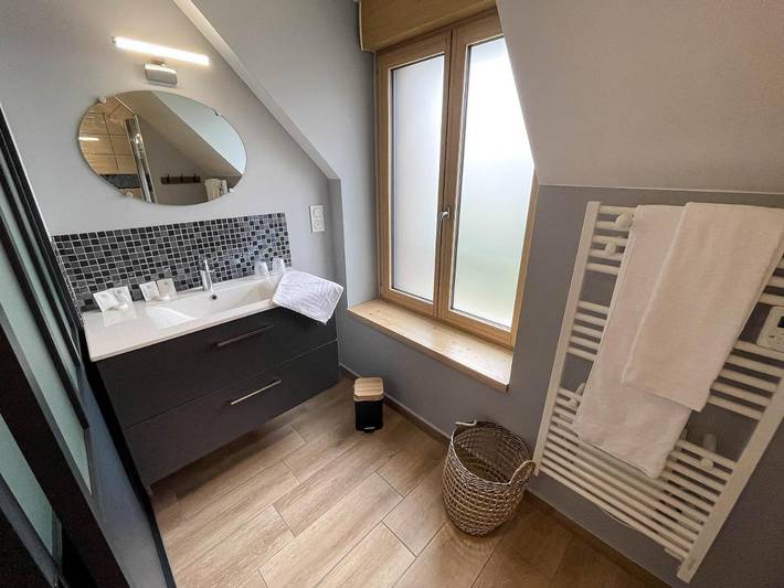 Location de vacances pour 2 personnes, avec jardin et vue à Flogny-la-Chapelle - 3