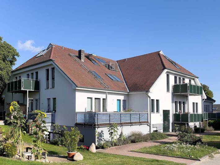 Ferienwohnung für 5 Personen, mit Balkon und Garten sowie Sauna, kinderfreundlich in Alt Reddevitz