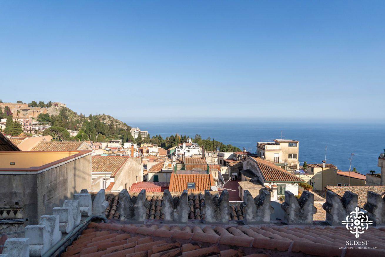Ganze Wohnung, Casa Majorana - Sea view in city center in Taormina, Messina Provinz