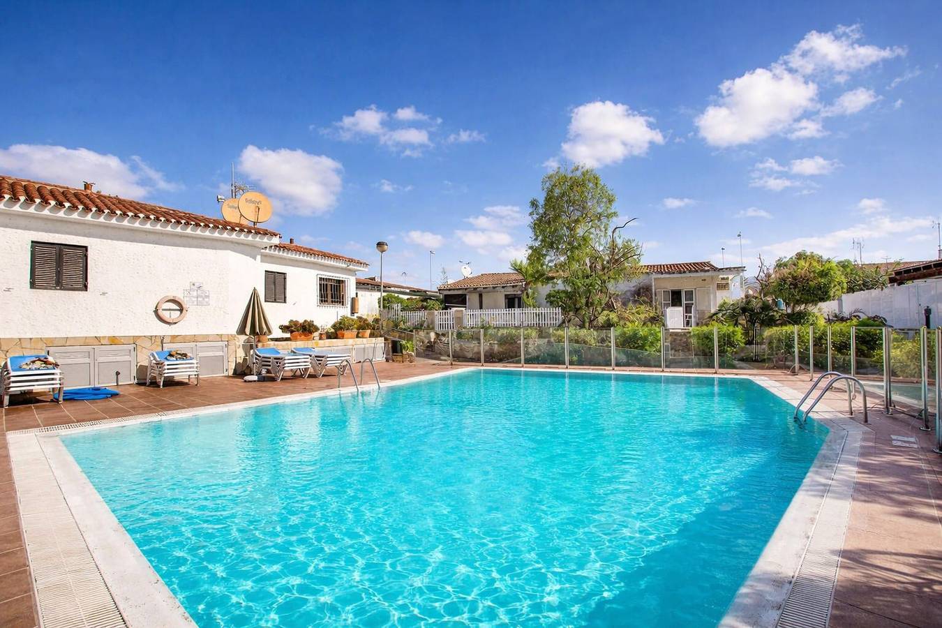 Apartamento de vacaciones 'Sunset House Maspalomas' con piscina compartida y Wi-Fi in Maspalomas, San Bartolomé de Tirajana