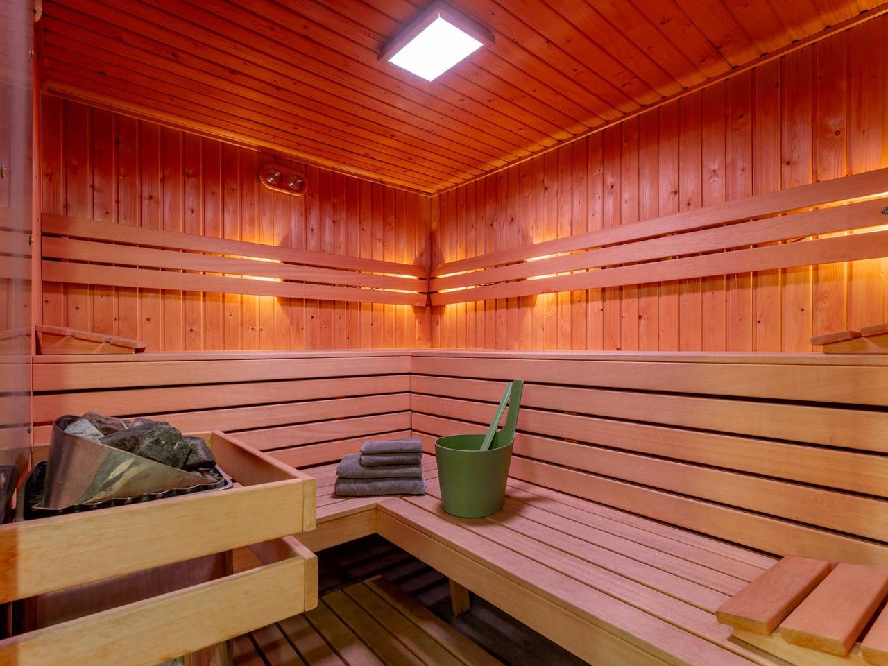 Geräumiges Haus mit Sauna in der Nähe des Skilifts in Bramberg am Wildkogel, Pinzgau