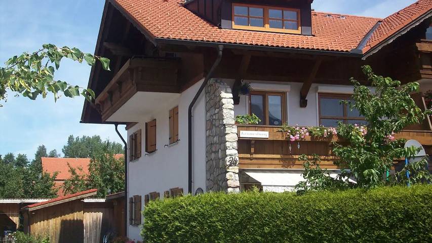 Ferienwohnung für 4 Personen, mit Balkon in Pfronten