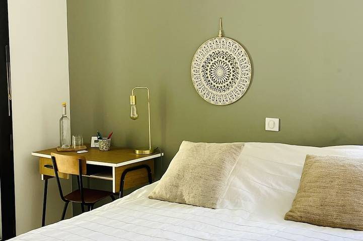 Gîte pour 10 personnes, avec jardin et piscine ainsi que terrasse et jacuzzi à Arphy - 2