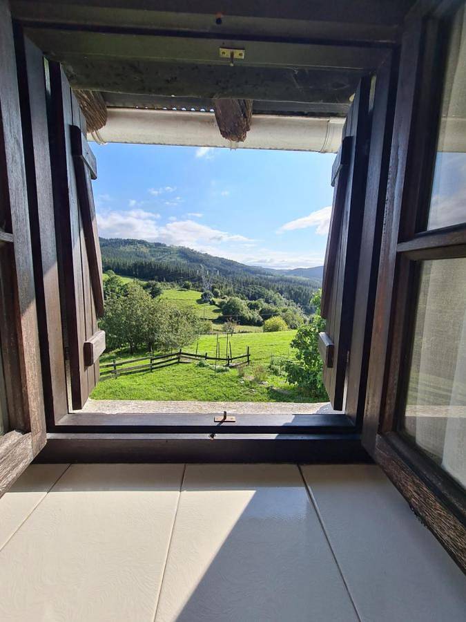 Casa de vacaciones para 12 personas, con vistas y jardín en Reserva de la Biosfera de Urdaibai - 3