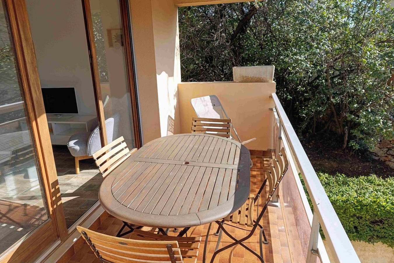 Apartamento entero, Apartamento de vacaciones para 5 personas con balcón in Bandol, Costa mediterránea (Francia)