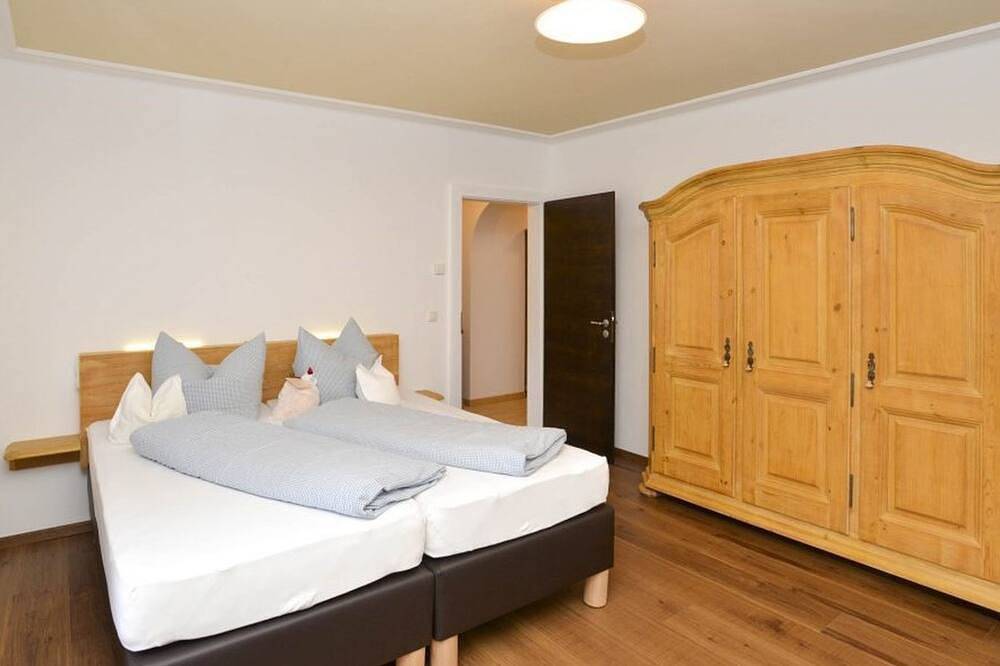 Ganze Wohnung, Apartment Werdenfels mit 56 qm, 2-Zimmer-Apartment, max. für 5 Personen in Seehausen am Staffelsee, Das Blaue Land