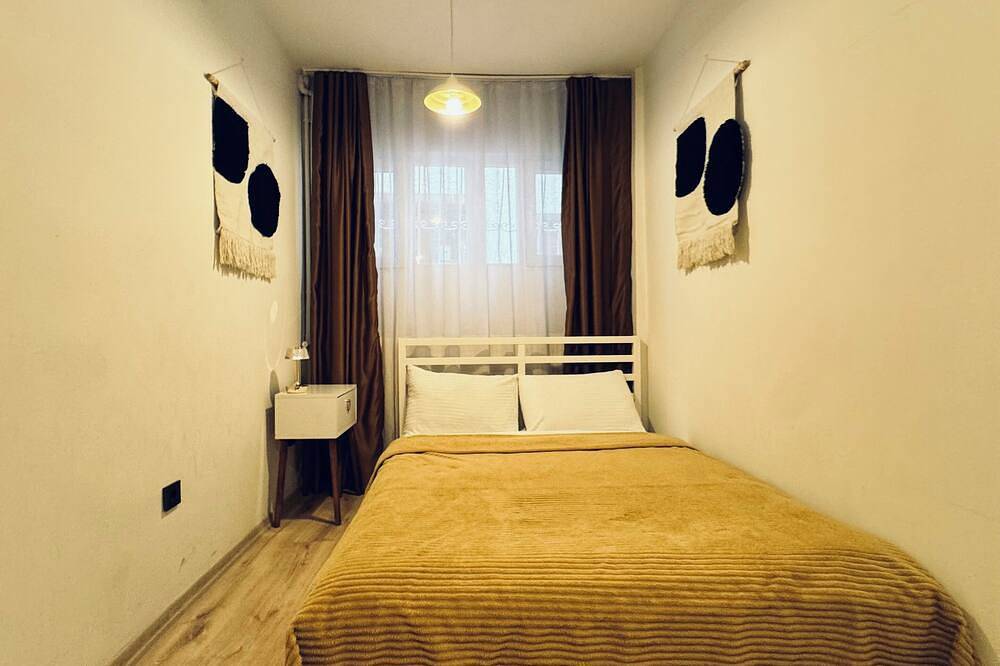 Entire apartment, Charming 2 bedroom duplex with Bosphorus view in central Istanbul in Şişli, Istanbul