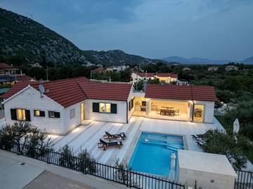 Feriehus til 8 Personer i Split-Dalmatia, Dalmatinerkysten, Bilde 1