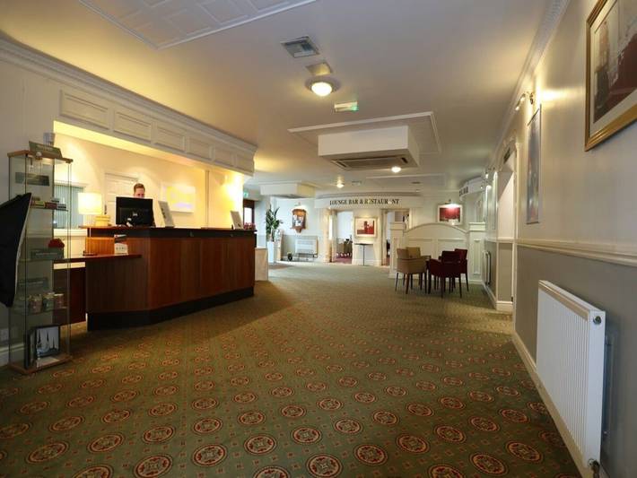 Entire apartment, Coventry Hotel By Belvilla - Standard Double Room in Ryton on Dunsmore, Warwickshire