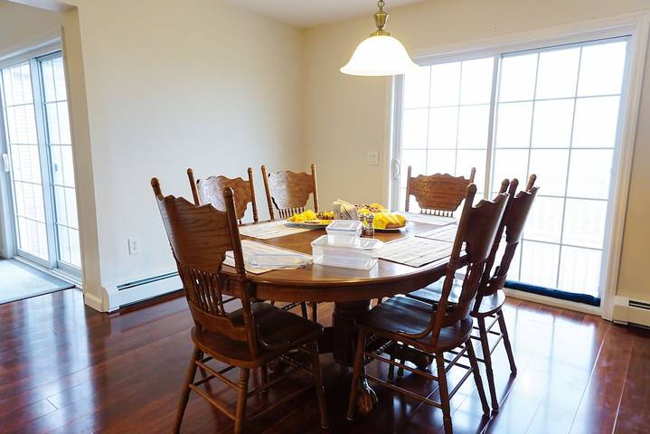 Vacation rental for 12 people, with terrace and yard in Middletown