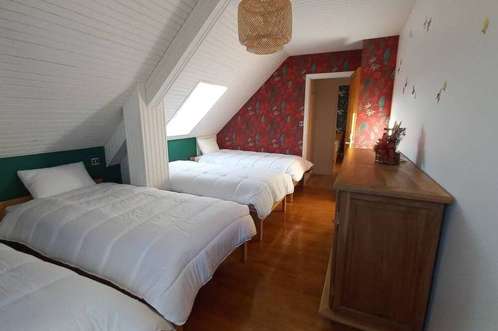 Location de vacances pour 8 personnes, avec jardin à La Chaze-de-Peyre - 4