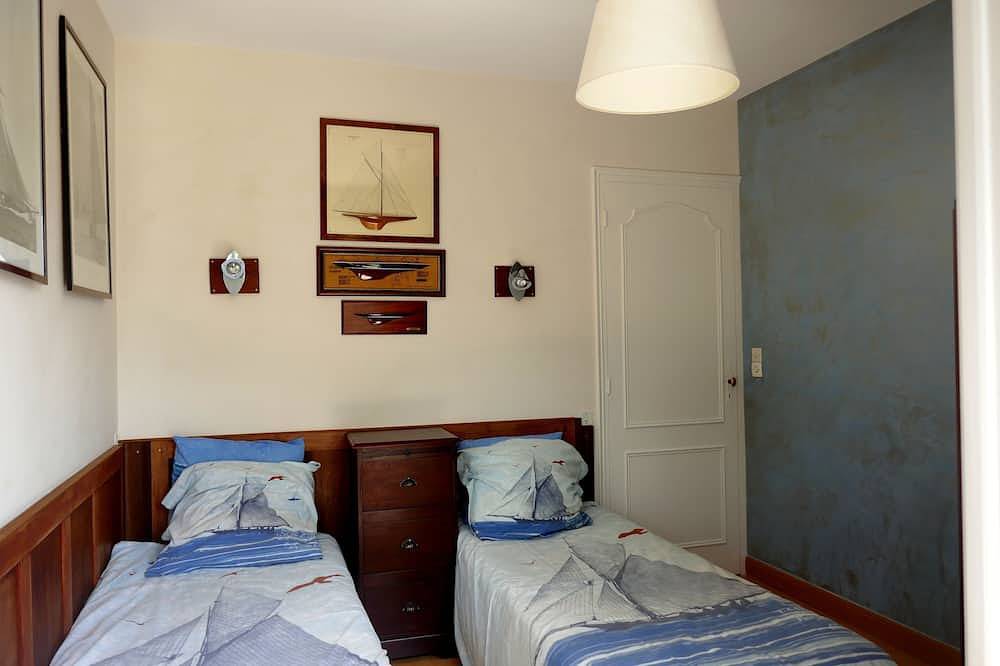Appartement entier, Appartement de 80m² dans une maison proche mer avec jardin et place de parking in Saint-Brevin-les-Pins, Côte de Jade