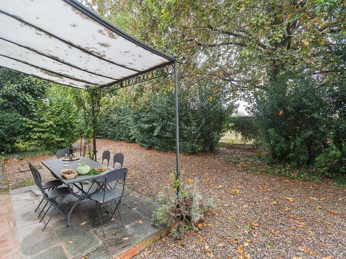 Location de vacances pour 6 personnes, avec jardin et jacuzzi, animaux acceptés à Stagno Lombardo