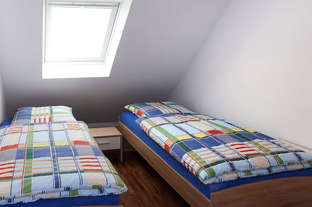 Gemütliche Wohnung in einem Ferienhaus für 8 Gäste mit  W-Lan, Tv, Terrasse und Haustiere erlaubt in Ditzumerverlaat, Bunde