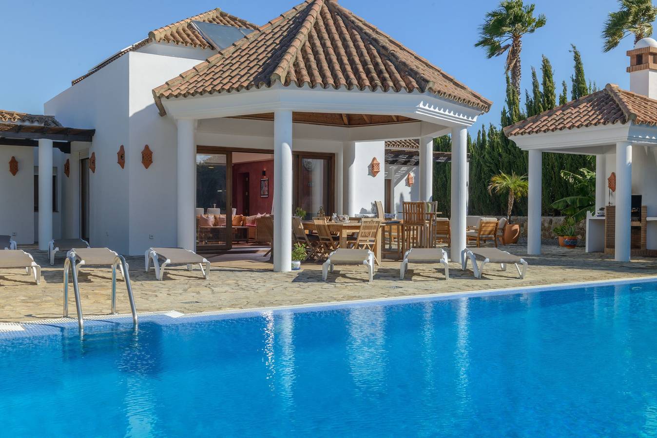 Villa "Lara" con piscina privada y Wi-Fi in Benalup-Casas Viejas, Costa de la Luz