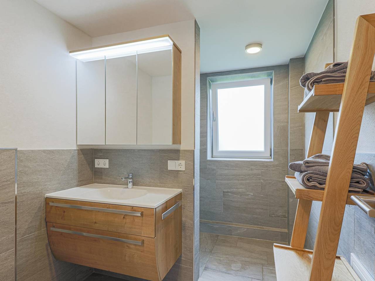 Geheel appartement, Knus appartement met terras bij de skilift in Bramberg am Wildkogel, Pinzgau